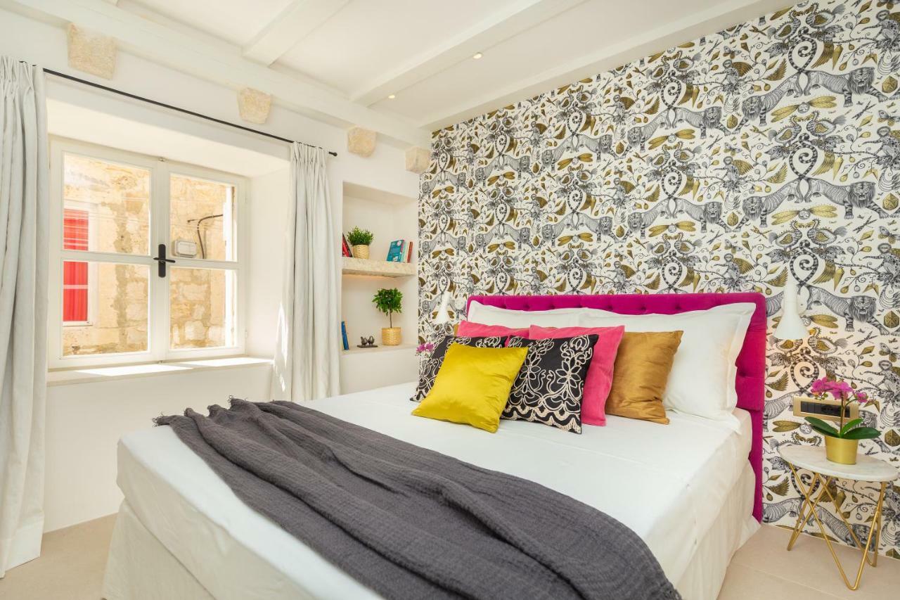 ドゥブロブニク Old Town House With Floor Heating & Lush Private Gardenヴィラ エクステリア 写真