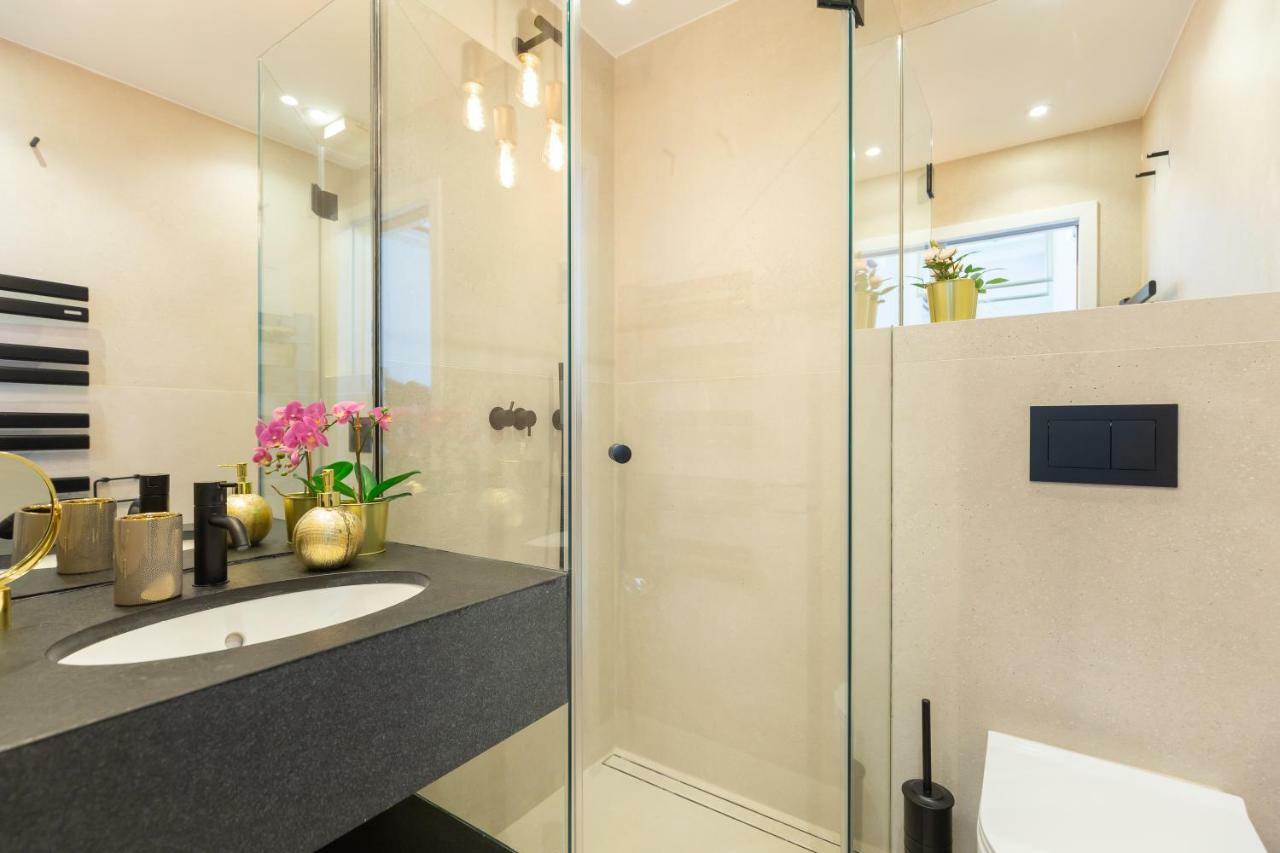 ドゥブロブニク Old Town House With Floor Heating & Lush Private Gardenヴィラ エクステリア 写真